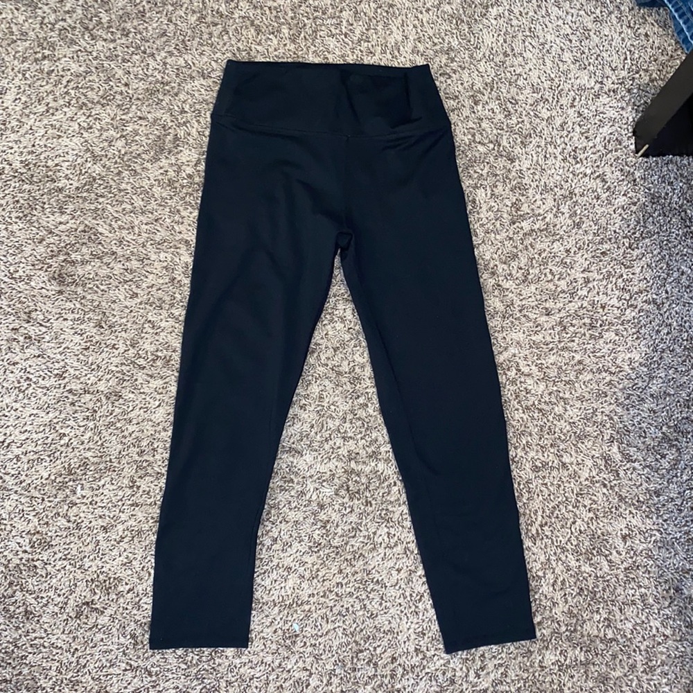 Women’s high waist crop leggings